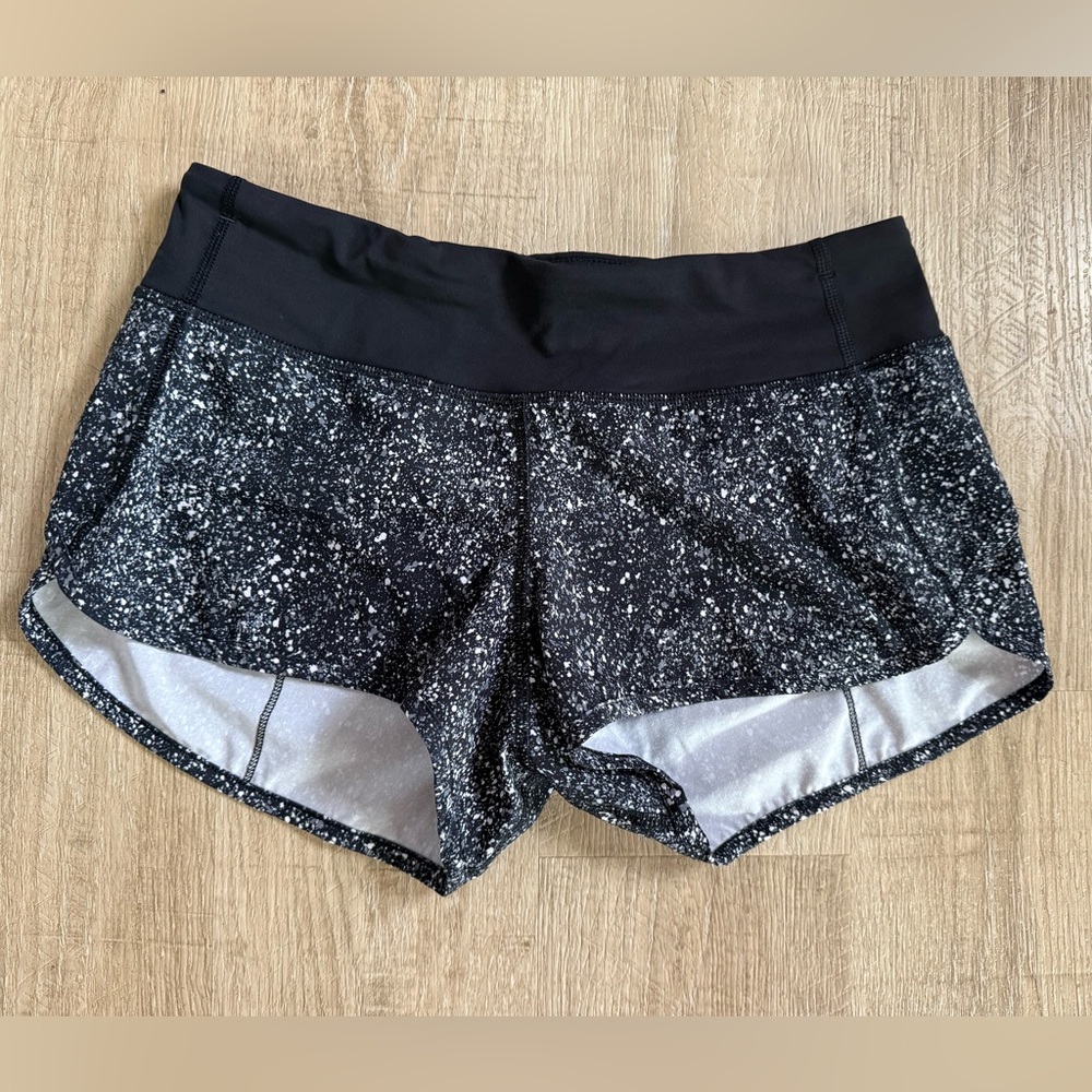 Lululemon Speed Up Shorts – Size 4